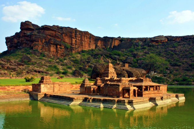 Bhutanatha_temple_in_Badami,_Karnataka,_India